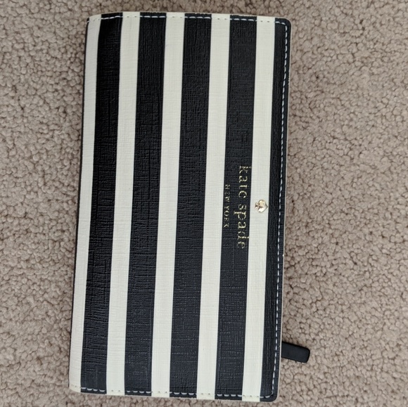 kate spade Handbags - Kate Spade